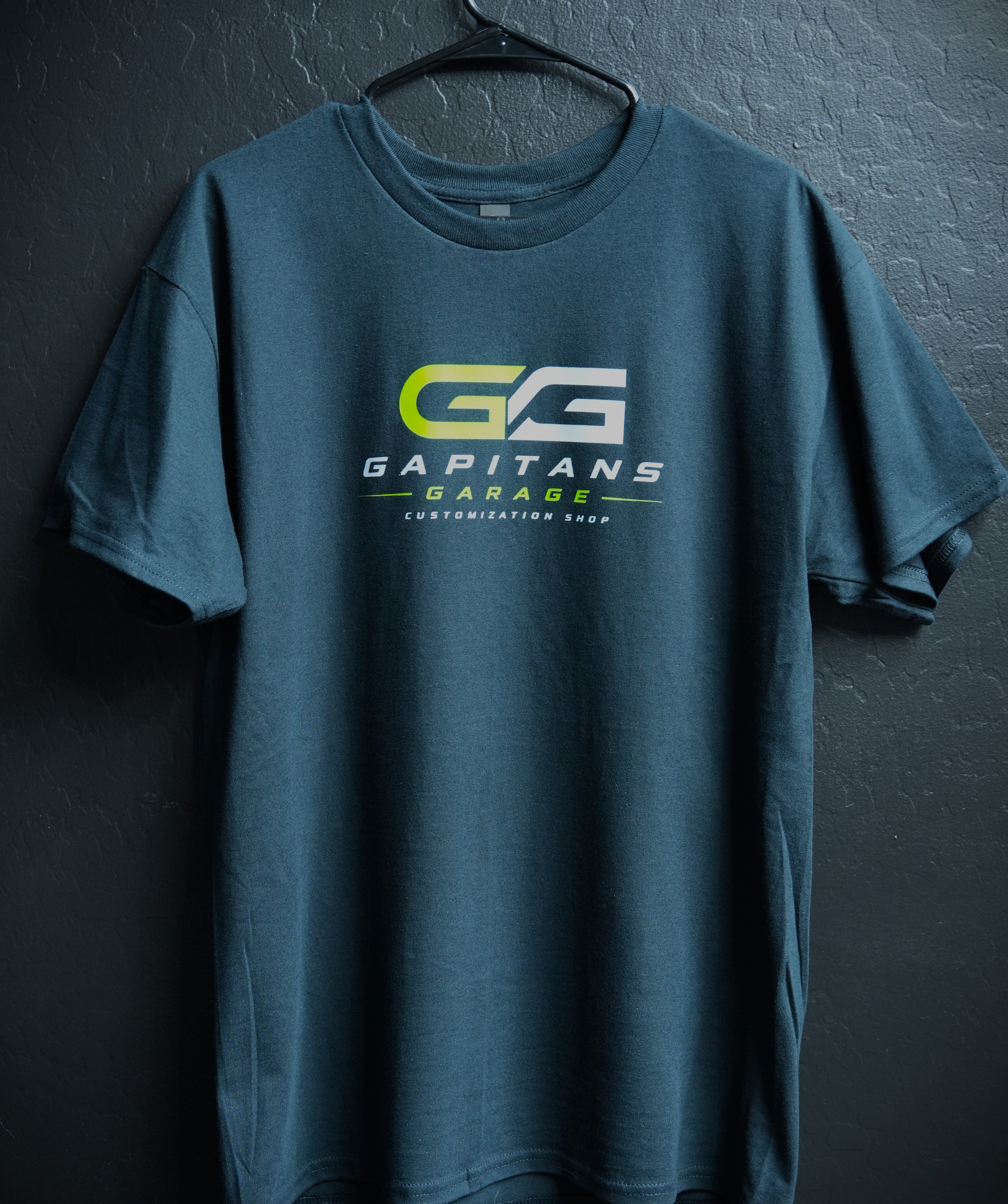 GAPITANS GARAGE T-SHIRT