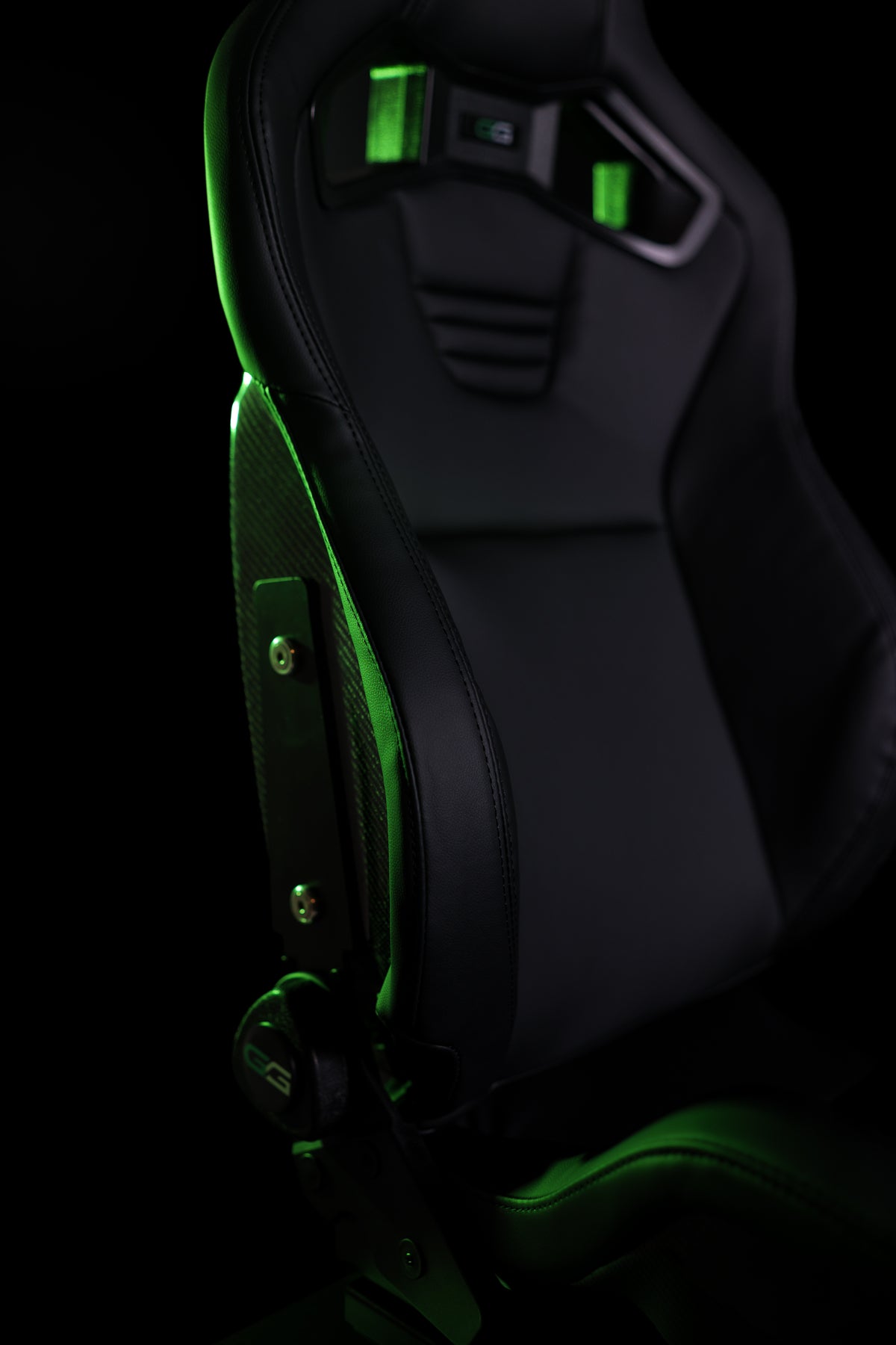 GG CARBON SEATS( PAIR )